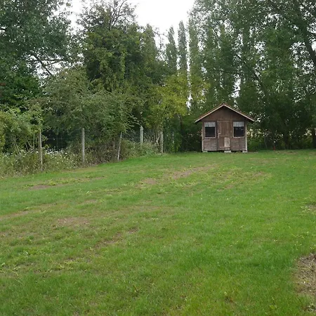 Au Bord De L'eau Дом отдыха