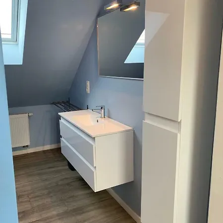 Au Bord De L'eau * Le Bizet