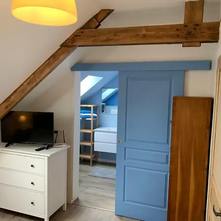 Au Bord De L'eau Дом отдыха *