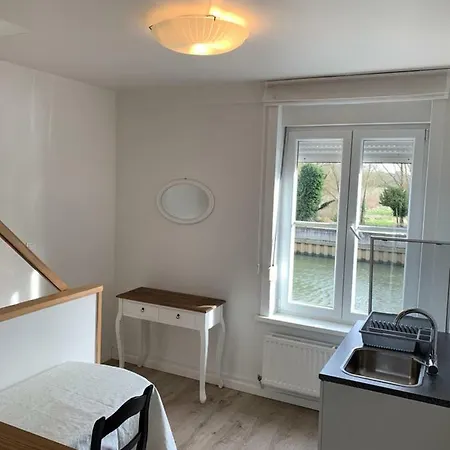 Дом отдыха Au Bord De L'eau Le Bizet