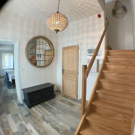 Дом отдыха Au Bord De L'eau *