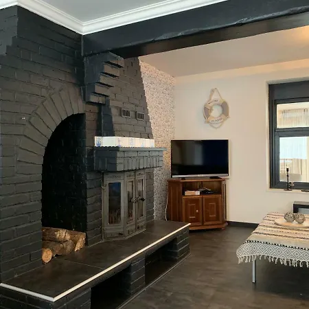 Au Bord De L'eau Дом отдыха *