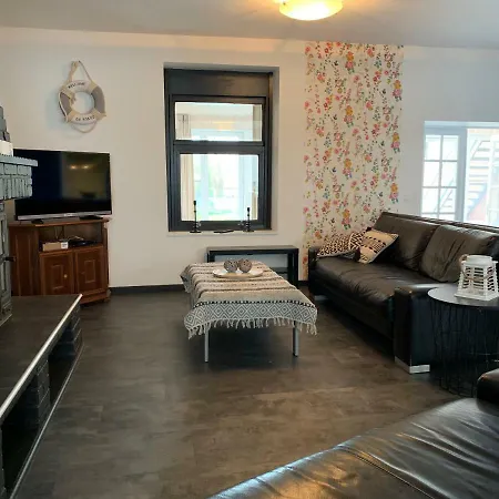 Au Bord De L'eau * Le Bizet