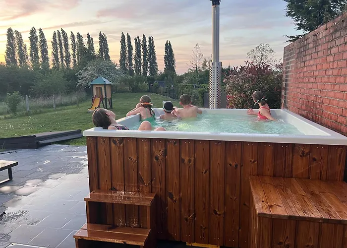 Au Bord De L'eau * Le Bizet