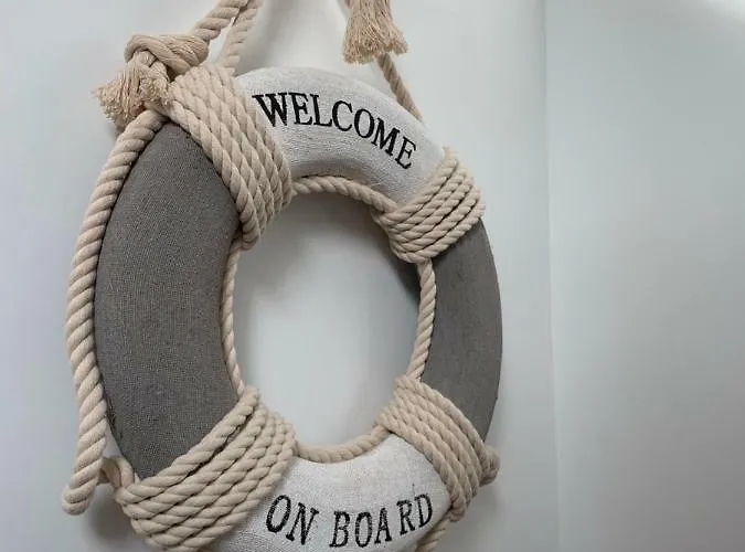 Au Bord De L'eau Holiday home *