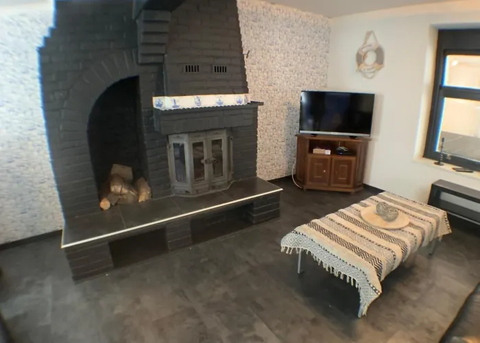 Au Bord De L'eau * Le Bizet