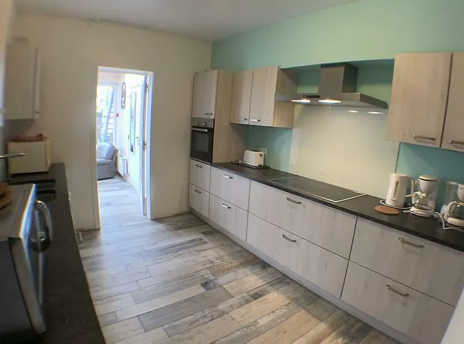 Au Bord De L'eau * Le Bizet