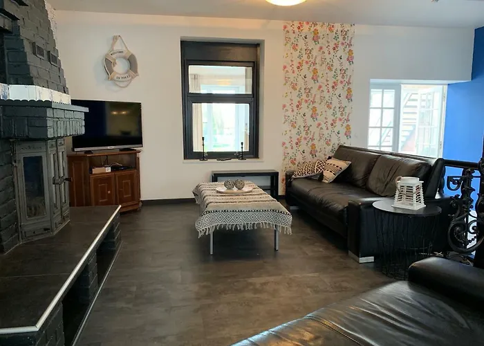 Au Bord De L'eau * Le Bizet