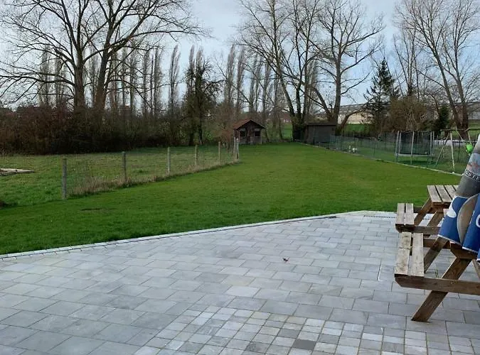 Au Bord De L'eau * Le Bizet